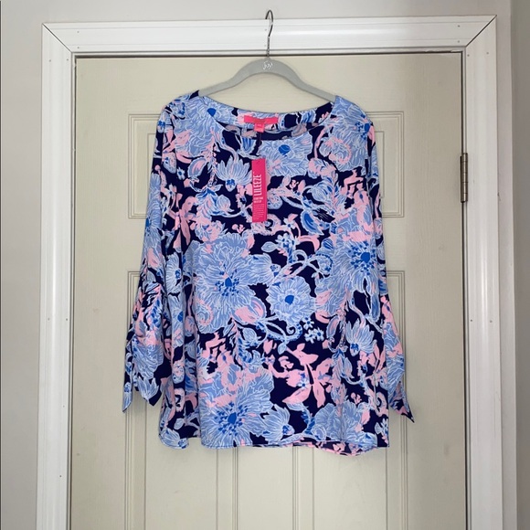 Lilly Pulitzer Amore Please Langston Top - Picture 2 of 3